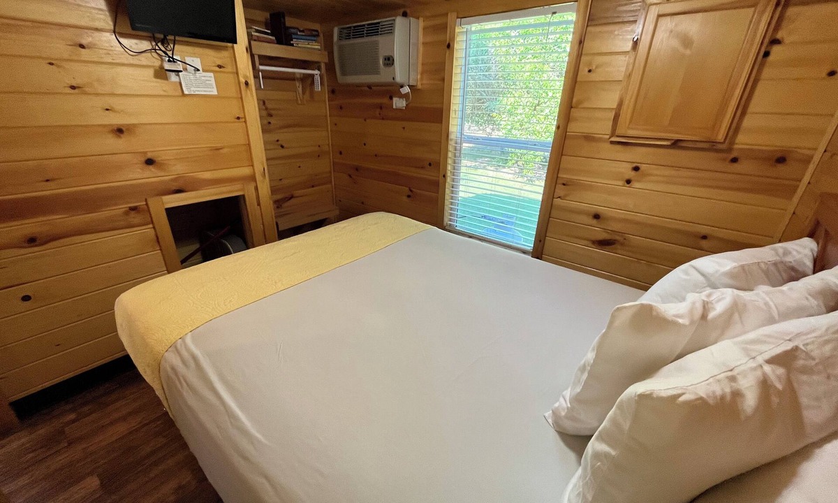 Sallisaw Cabin | Canterbury Cabin DK1
