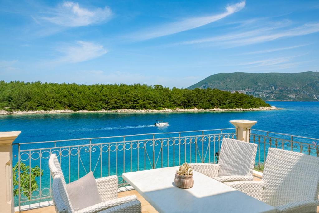 Fiskardo Apartment | Captain's Quarters at Captains Guesthouse