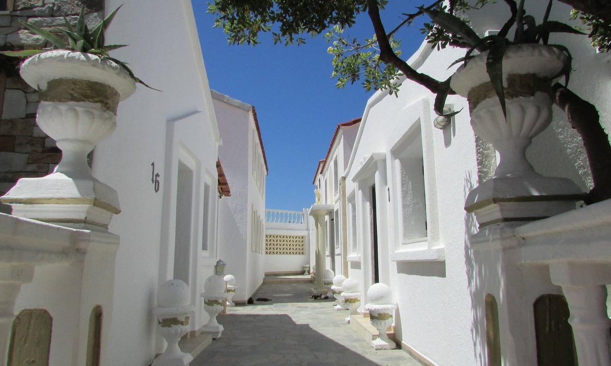 Faliraki Apartment | Castellino - Traditional Loft Apartment for 5 people