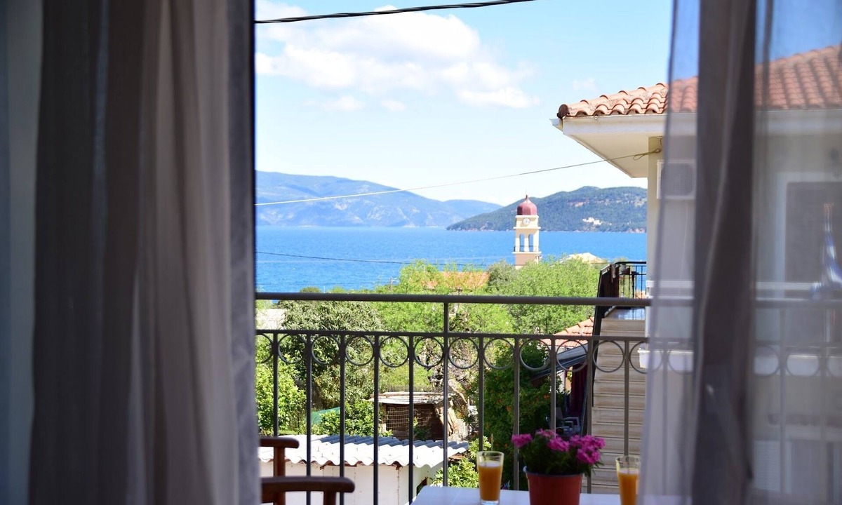 Karavomylos Apartment | Charming 1-bedroom apartment with AC, WiFi in serene Karavomylos