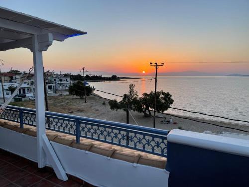 Elafonisos House | Coralli Rooms & Restaurant