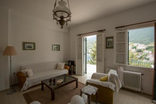Kioni Villa | Costa's House