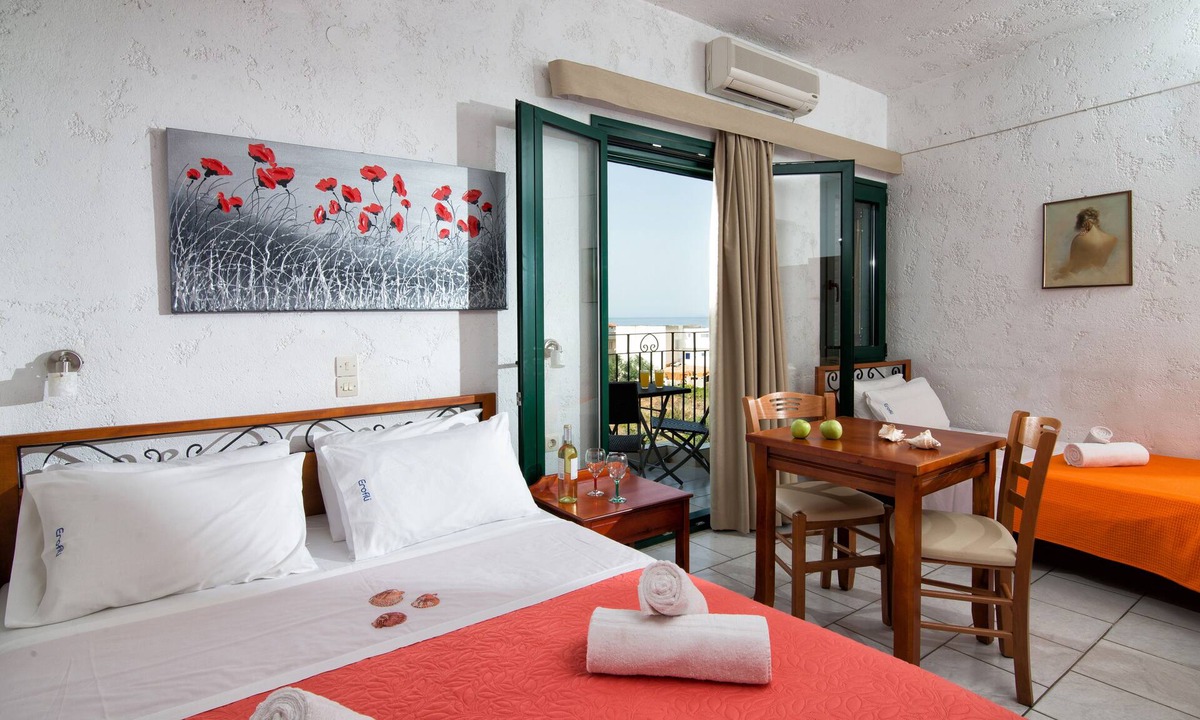 Limenas Chersonisou Apartment | Cozy Studio in Hersonissos Center