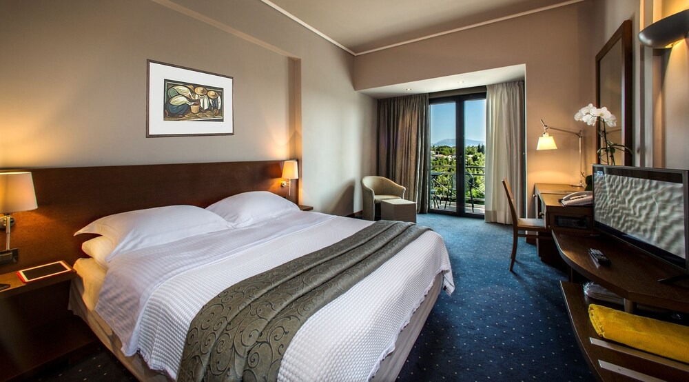 Acharnes Hotel | Dekelia Hotel