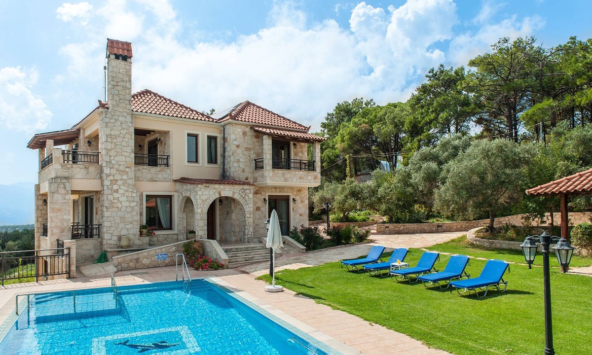 Polemarchi Villa | Deluxe Stone-made villa with Private pool