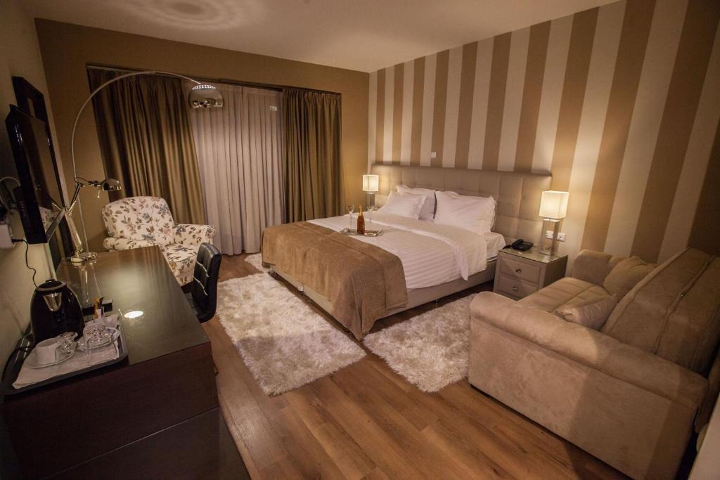 Drama Hotel | Diamond City Living
