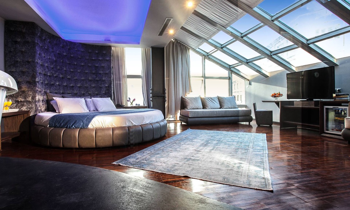 Ladadika Hotel | Diamond Suites