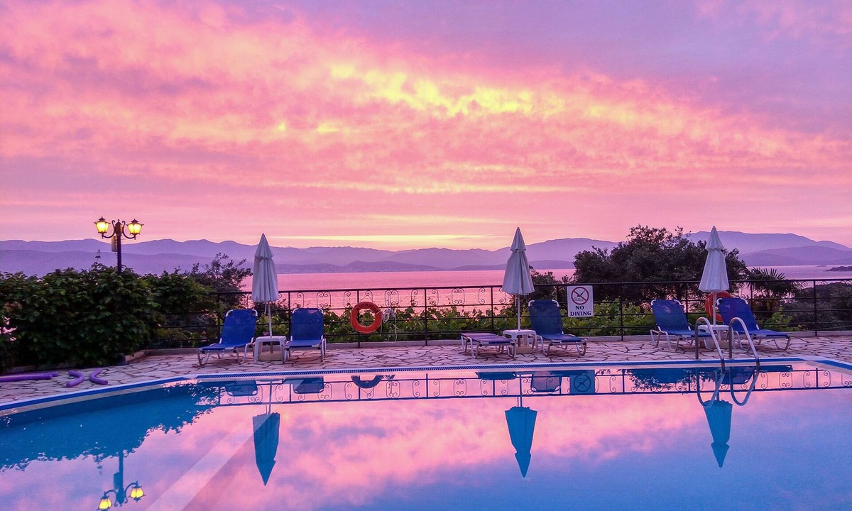 Apraos House | Dionysos Apartments