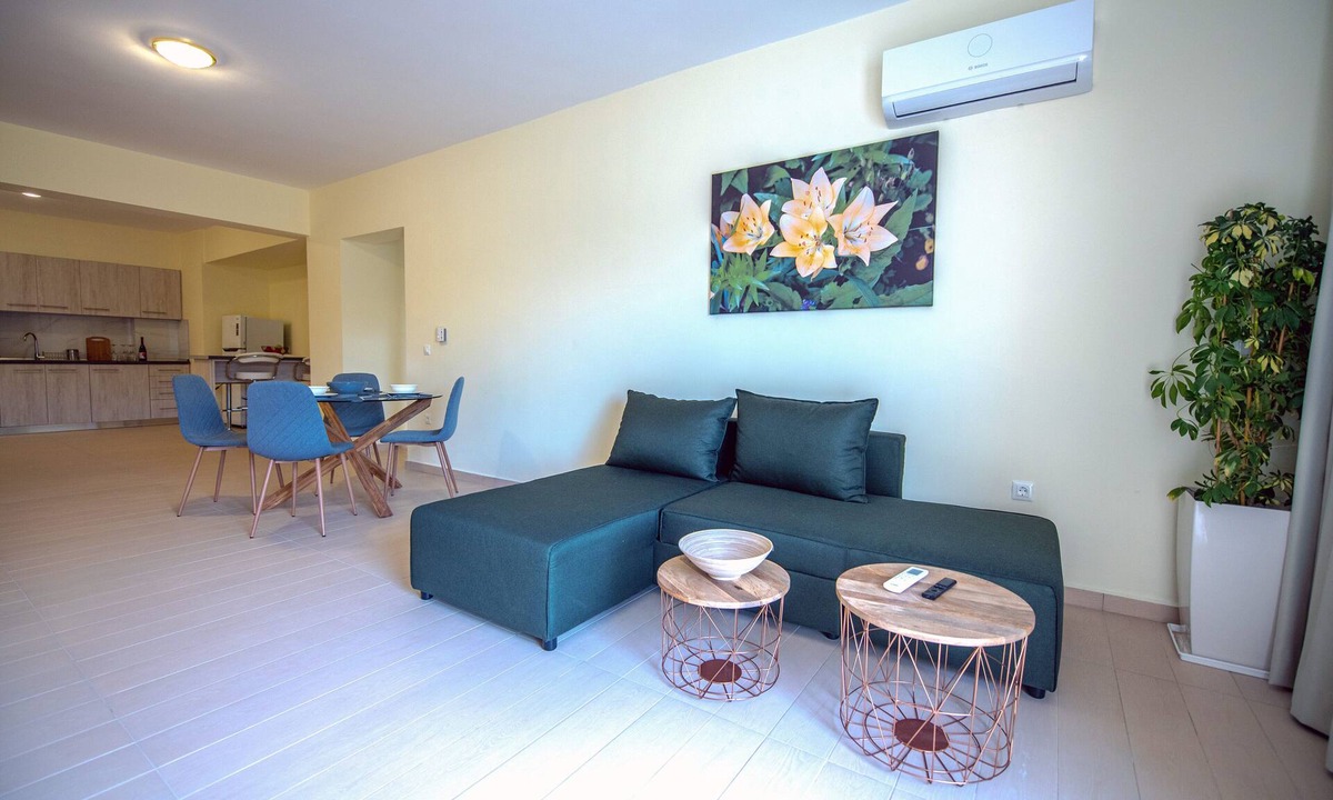 Petaloudes Apartment | Eden's Lily - Luxury Spacious Apartment With Sea View