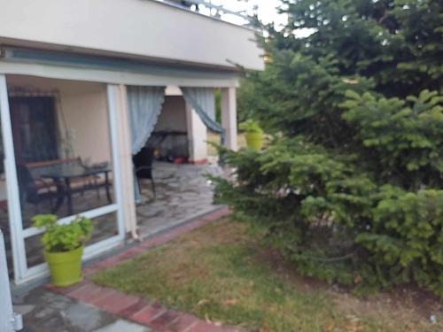 Pylaia-Chortiatis Apartment | Elaiones house