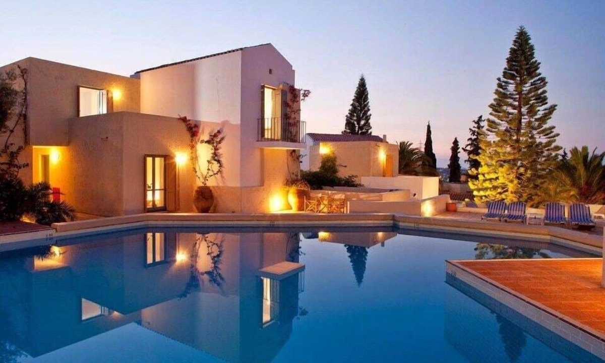 Koutouloufari Apartment | Elegant Standard Villa Sea View Pool & Kitchenette