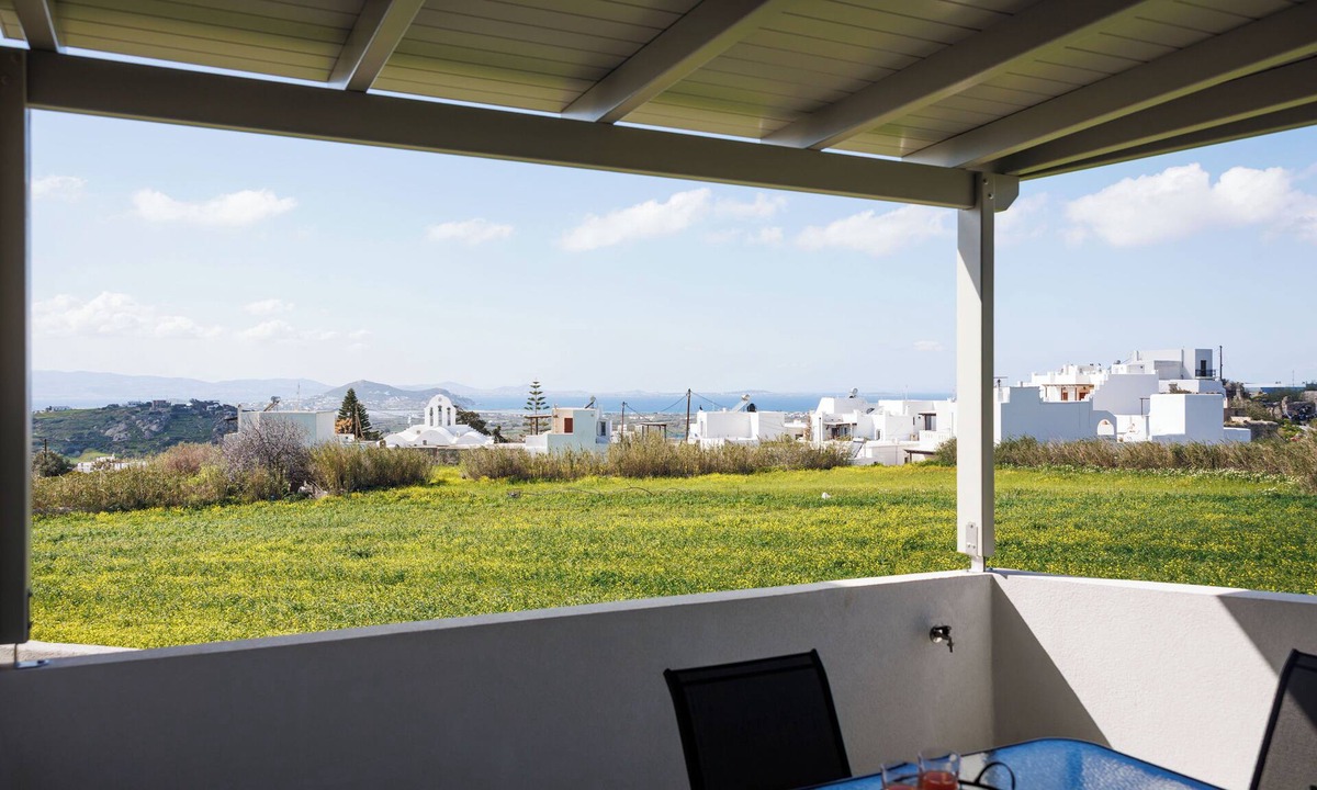 Naxos Apartment | Etherio Naxos Anemos Tranquil 2-bedroom apartment with AC in beautiful Naxos