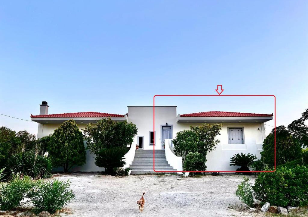 Myrina House | EvgatisBeach Loyskoy 2