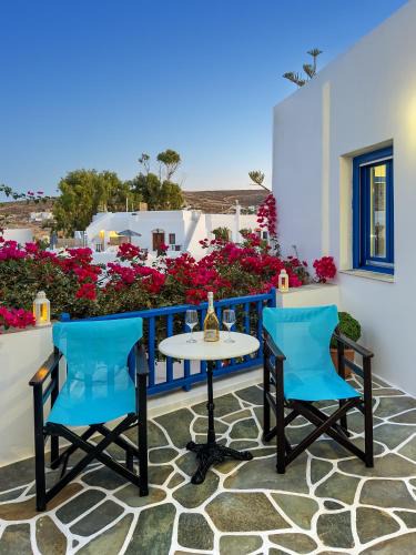 Folegandros Town House | Evgenia Rooms and Apartments