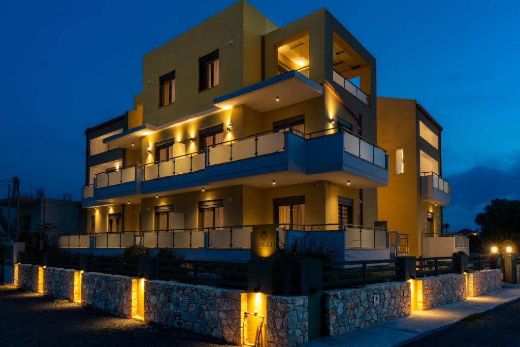 Palaiochora Apartment | Evriali Comfort Living