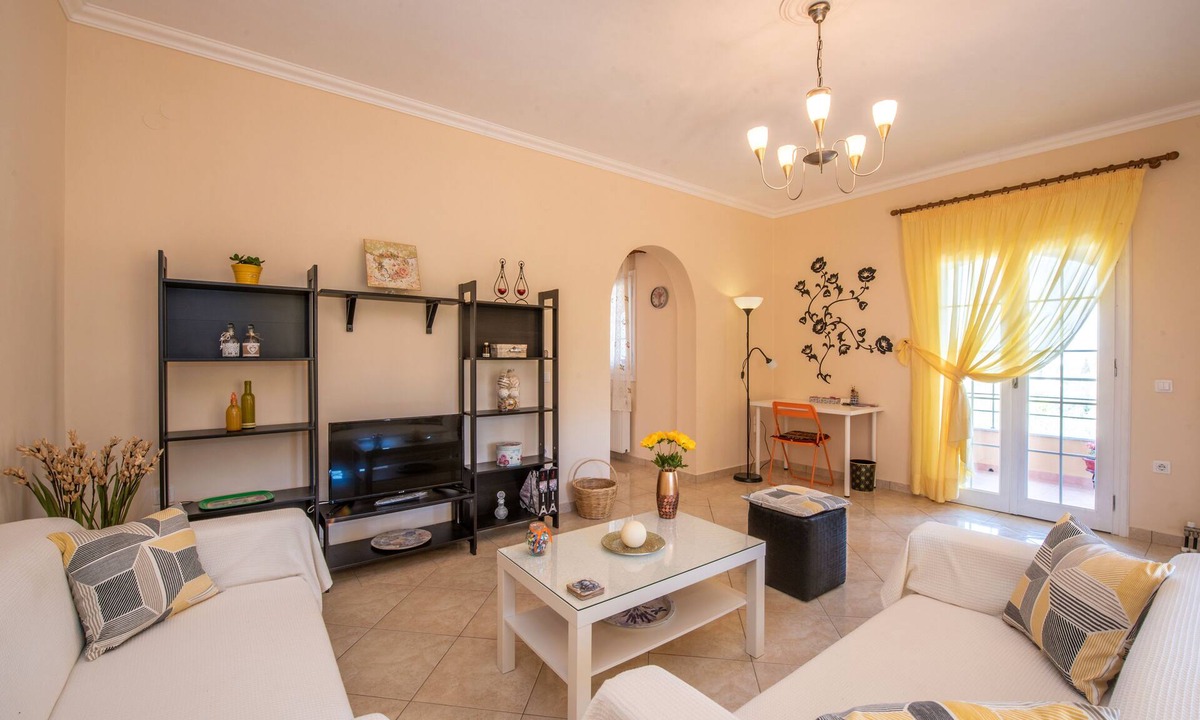 Kontokali Apartment | Family apartment with balcony & great views with shared swimming pool