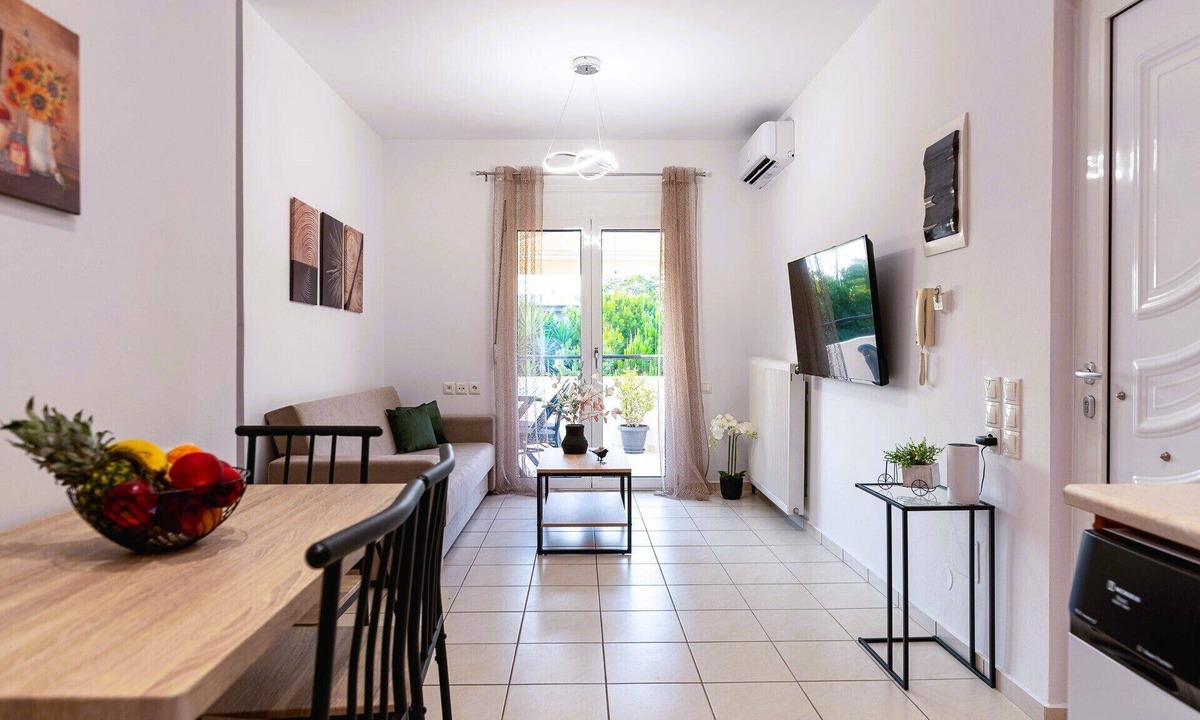 Nea Alikarnassos Apartment | Family Friendly Luxury Apartment