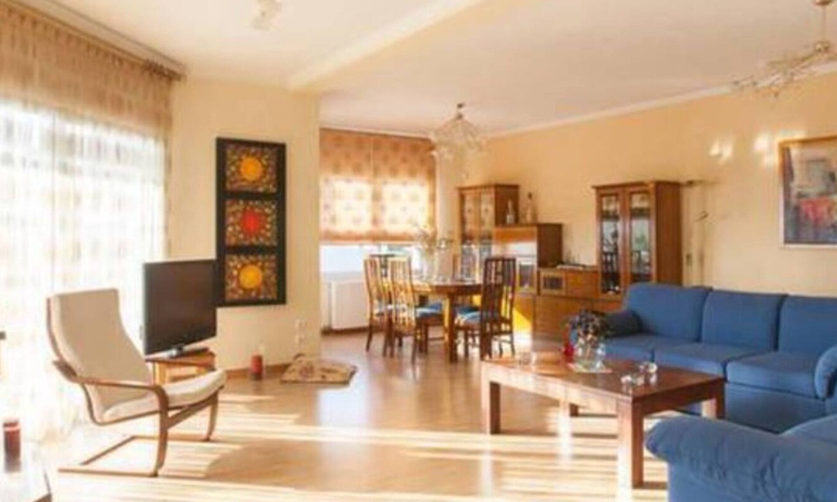 Saronikos Condo | Family House near the beach
