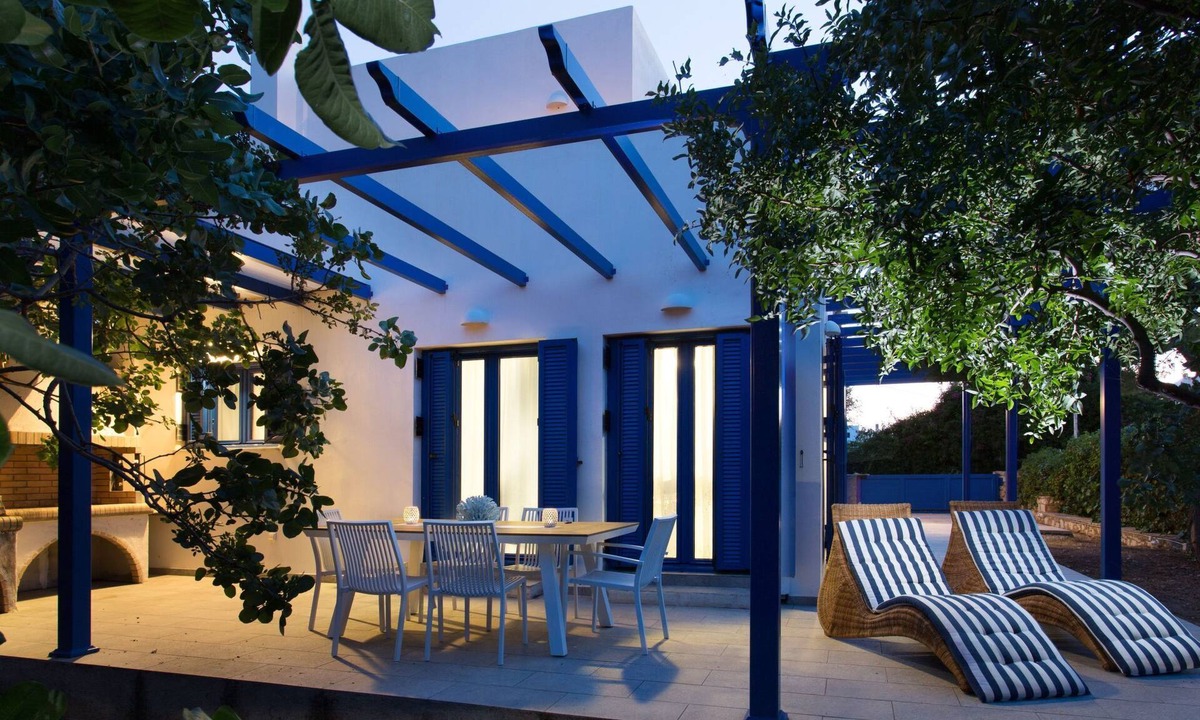 Aegina House | Ferienvilla "Aneli Luxury" by Interhome
