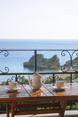 Sinarades Apartment | Fotini's Apartments - Pelekas Beach