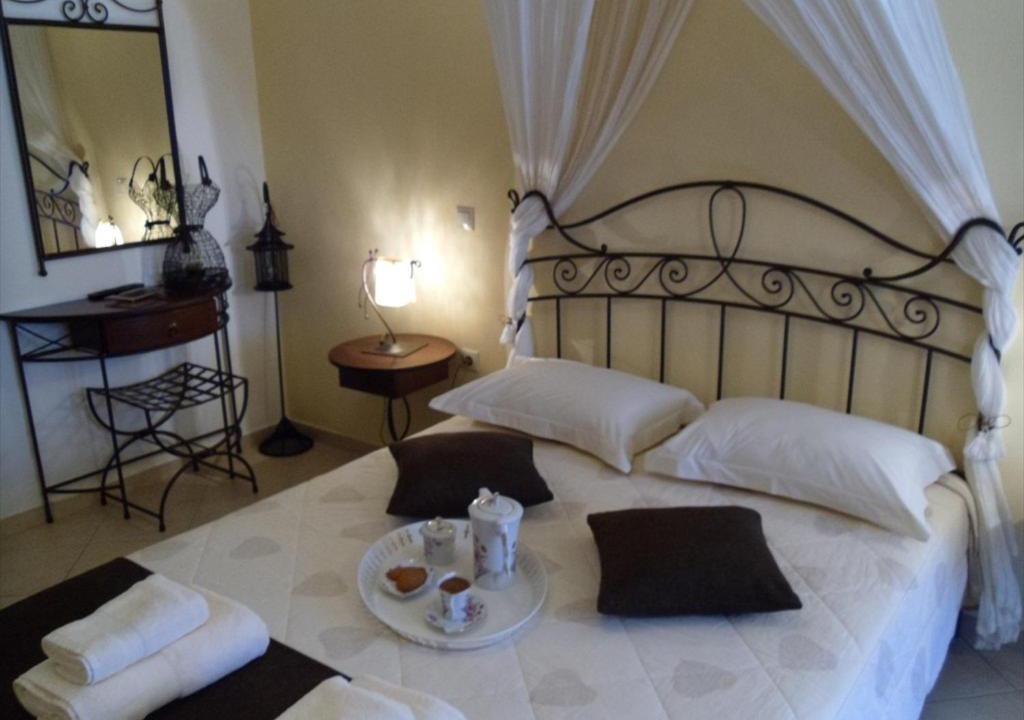 Perama House | Garden Villa
