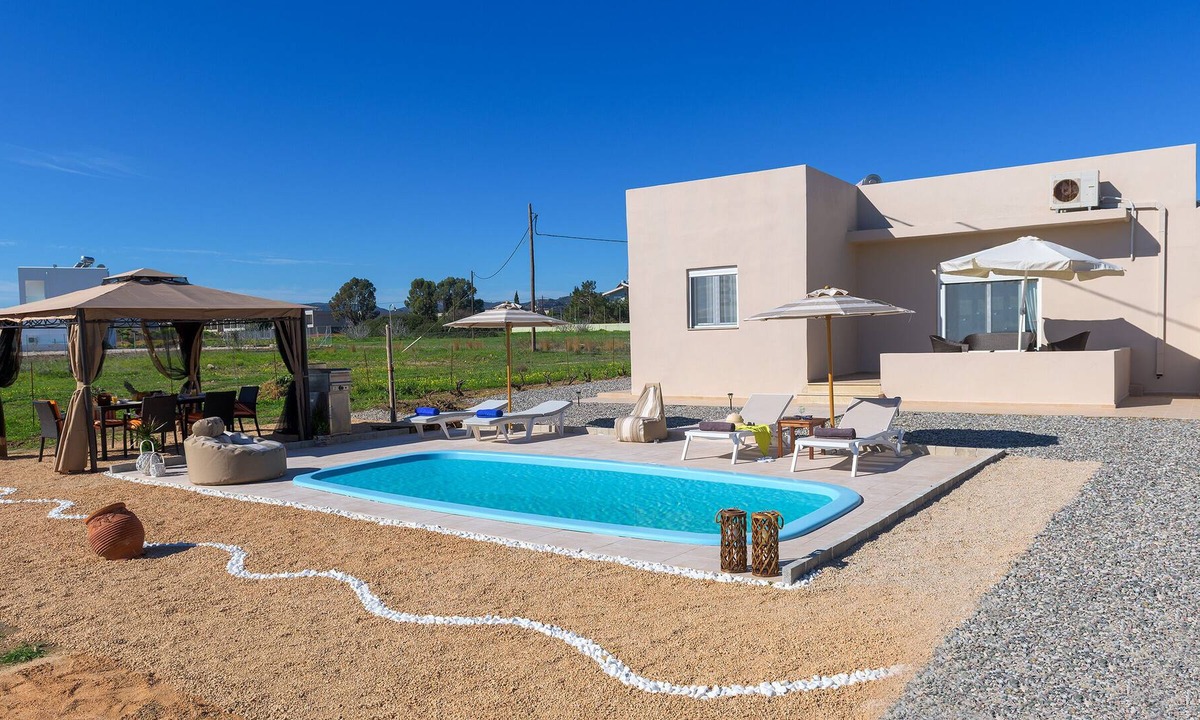 Gennadi Villa | Gennadi serenity villa for 7 persons 60 m from the beach