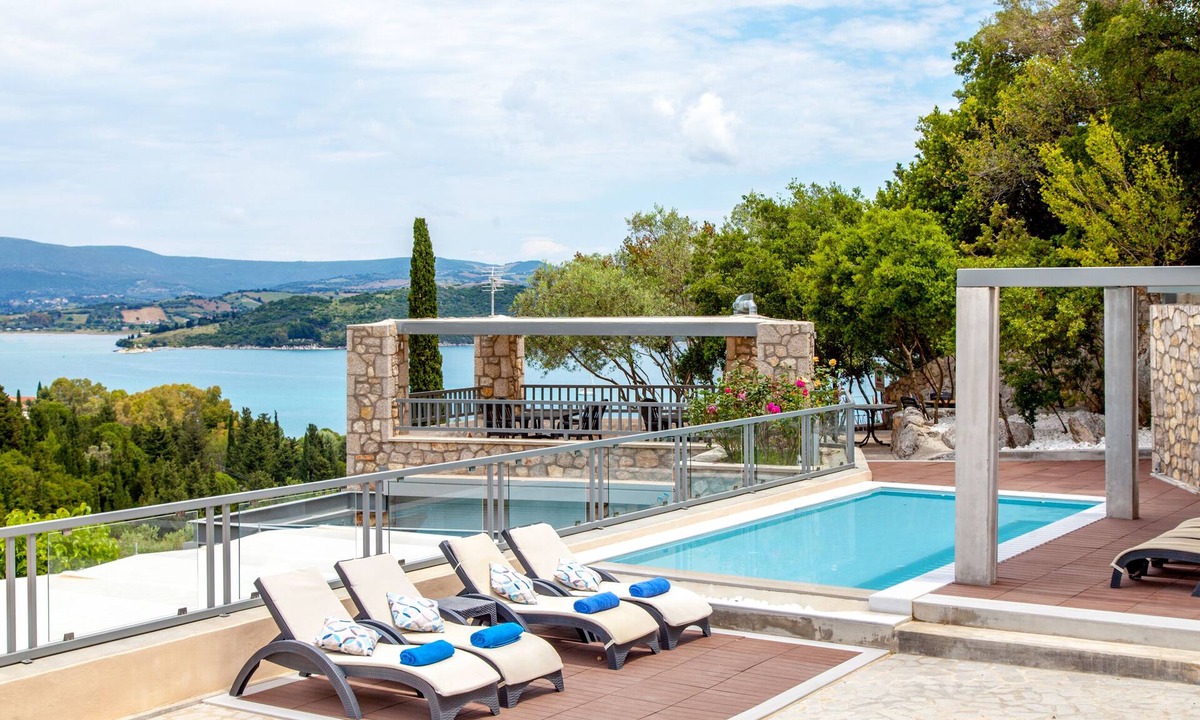 Katouna Apartment | Get a closer look. It might just be THE apartment you were looking for!
