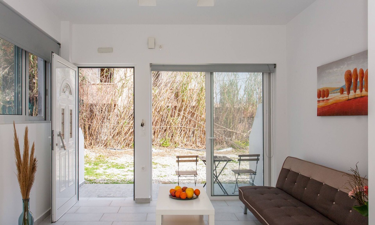 Kato Galatas Apartment | Glaros Homes