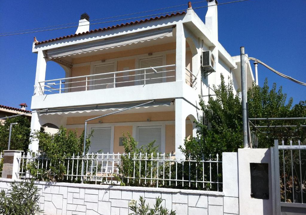 Lagonissi Apartment | Gnick Apartments 600m from the coast