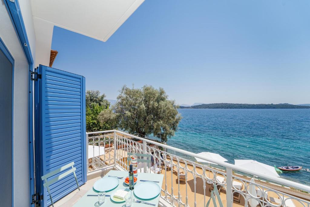 Perigiali Apartment | Greek Beach House Complex B3