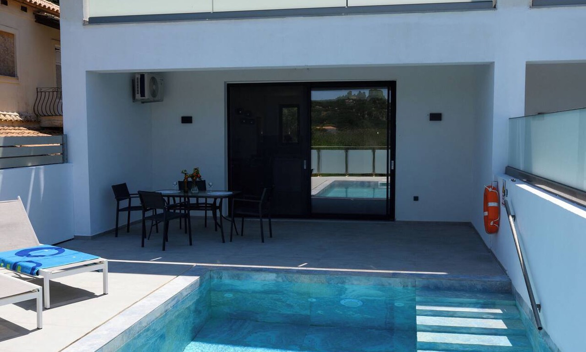 Limni Keri Apartment | Herodotos Luxury Pool Suite Aqua with Private Pool