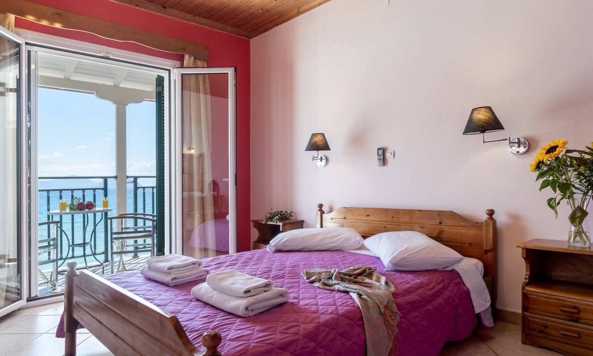 Vassiliki Apartment | Holiday Apartment 'Apostolos Apartment 5' Close to Beach with Sea View & Wi-Fi