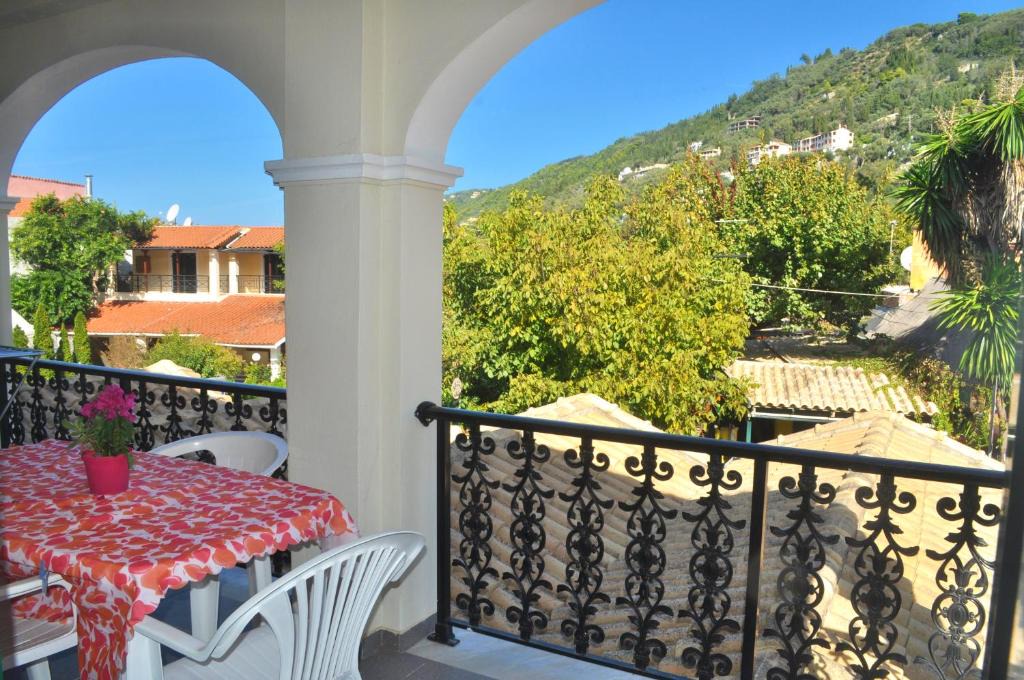 Agios Gordios Apartment | Holiday Apartments yannis on Agios Gordios beach in Corfu