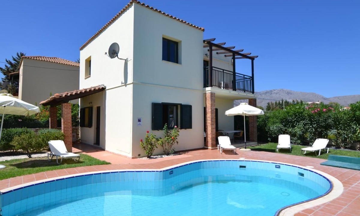 Holiday Agios Myronas Persons Bedrooms | Pendamodi