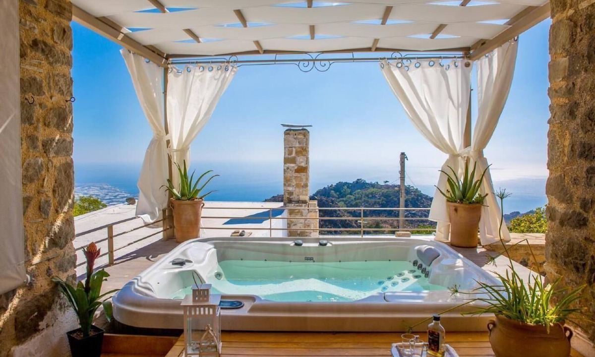 Anatoli House | Holiday house Anatoli for 1 - 10 persons with 4 bedrooms - Luxury holiday home