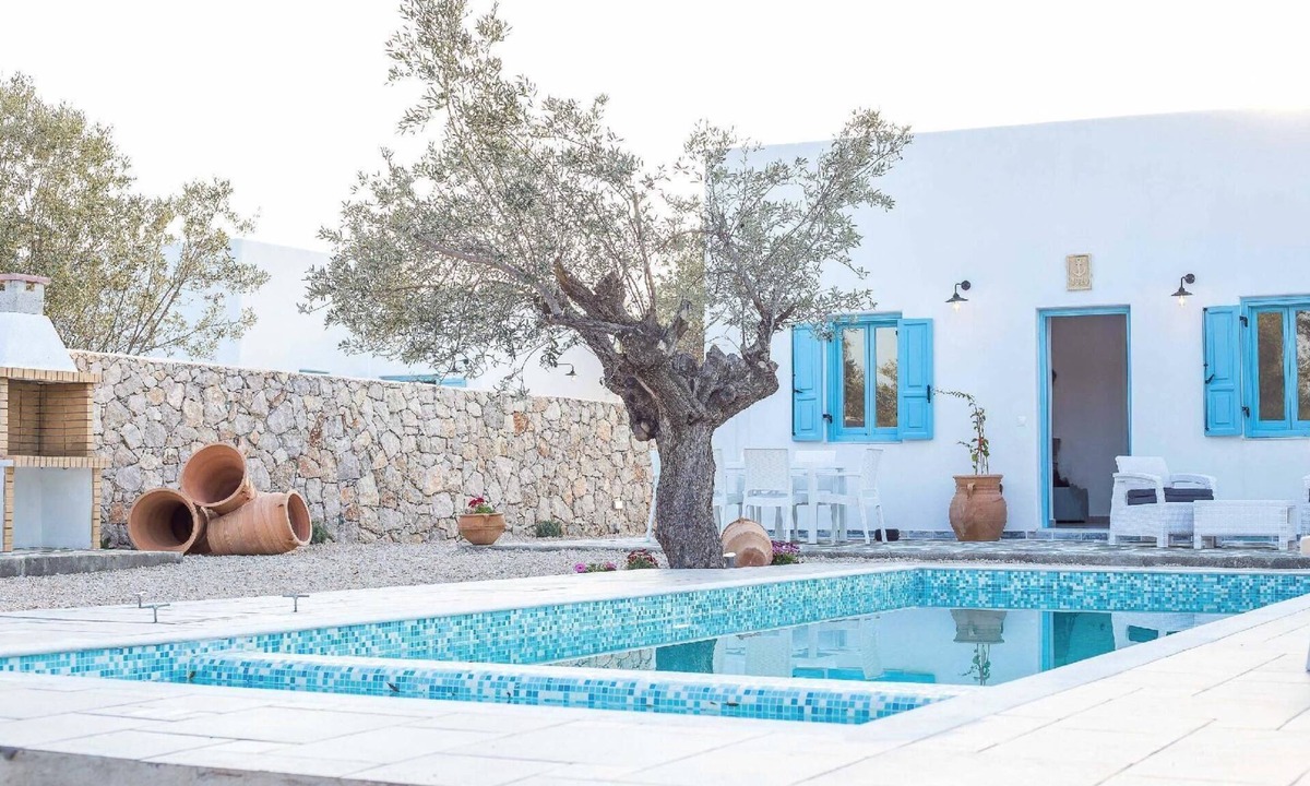 Holiday Archangelos Persons Bedrooms | Kalathos