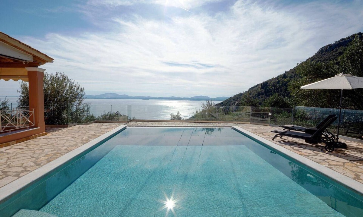 Holiday Paleokastritsa Persons | Agni