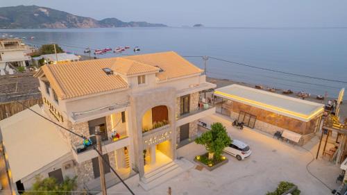Laganas Hotel | Horizon Apartments - Beachfront Luxury, by ZanteWize