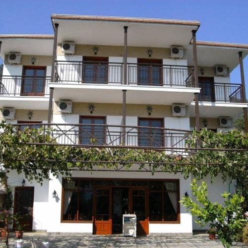 Golden Beach Hotel | Hotel George