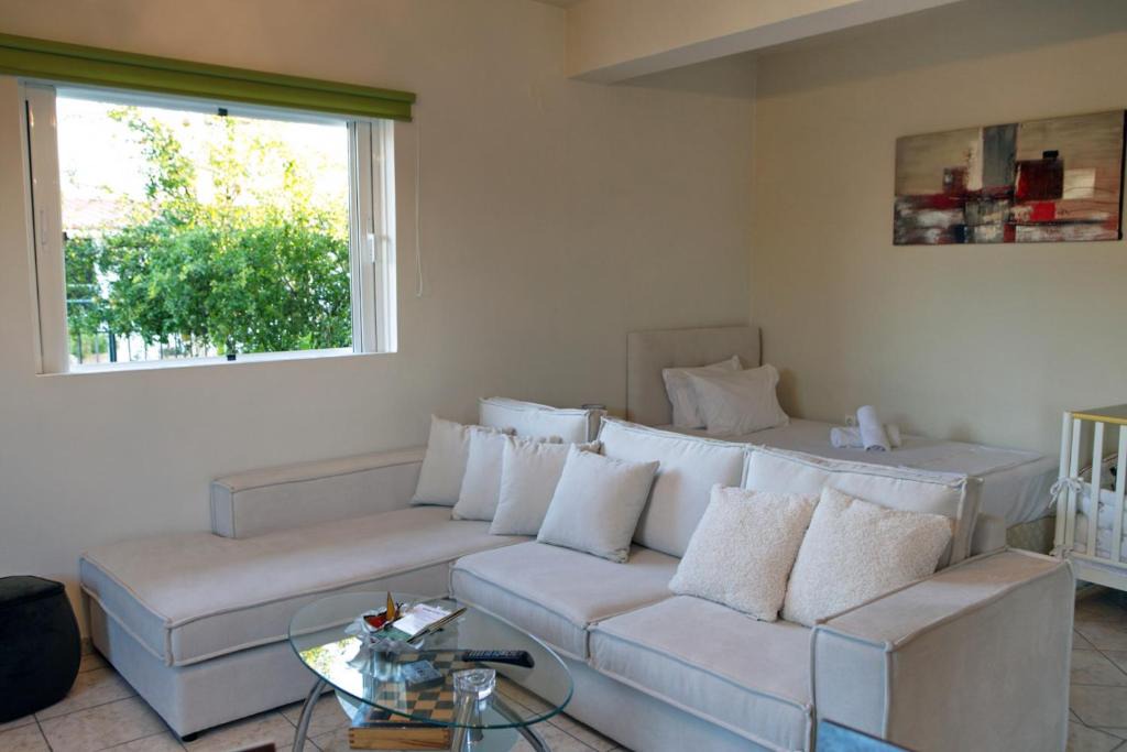 Lerna Apartment | House with sea breeze-Anemelia