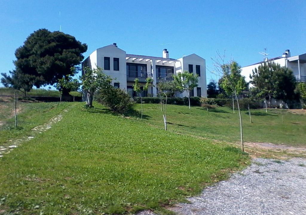 Nea Fokaia Apartment | Housing Pefkos