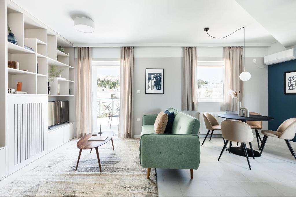 Koukaki Apartment | Iconic 1BR Apartment in Koukaki by UPSTREET