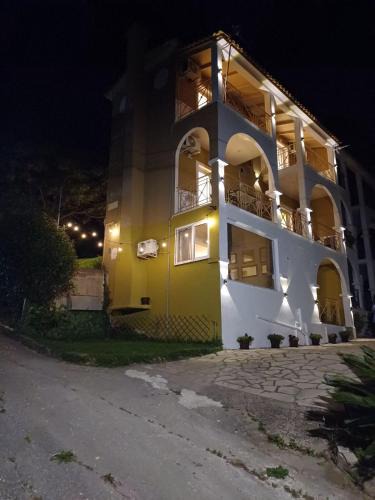 Kanali Apartment | IL TRAMONTO APARTMENTs 2