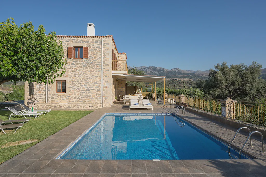 Embrosneros Villa | Impressive Private Villa Gianna with Unique Views!