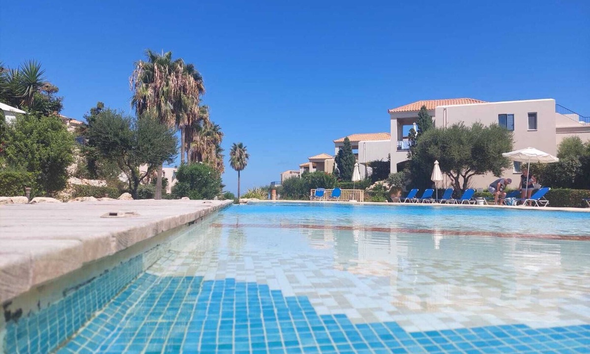 Pyrgos Psilonerou House | Infinity Night Villa - Family house by the sea
