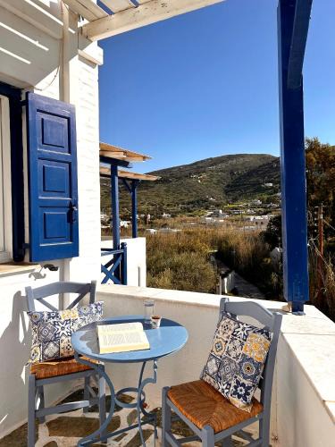 Kini Bed & Breakfast | Jasmine of Cyclades
