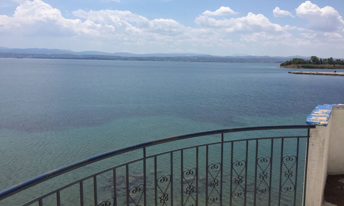 Eretria Apartment | Just Steps from the Sea, Less than 1h from Athens