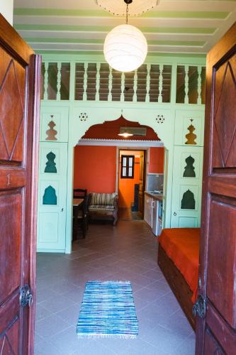 Megisti House | Karnayo