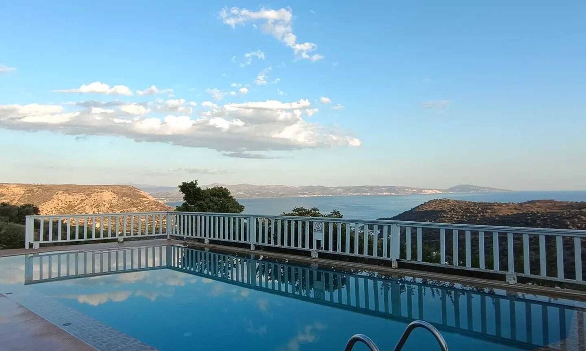 Agia Galini Apartment | Klio Apartment Stunning Retreat with Pool & Panoramic Views Near Agia Galini