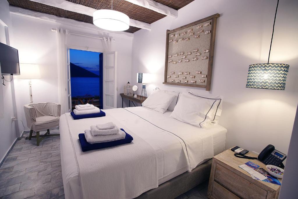 Massouri House | La Playa Boutique Apartments
